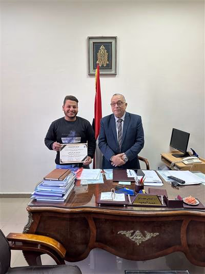 خريجي القسم 